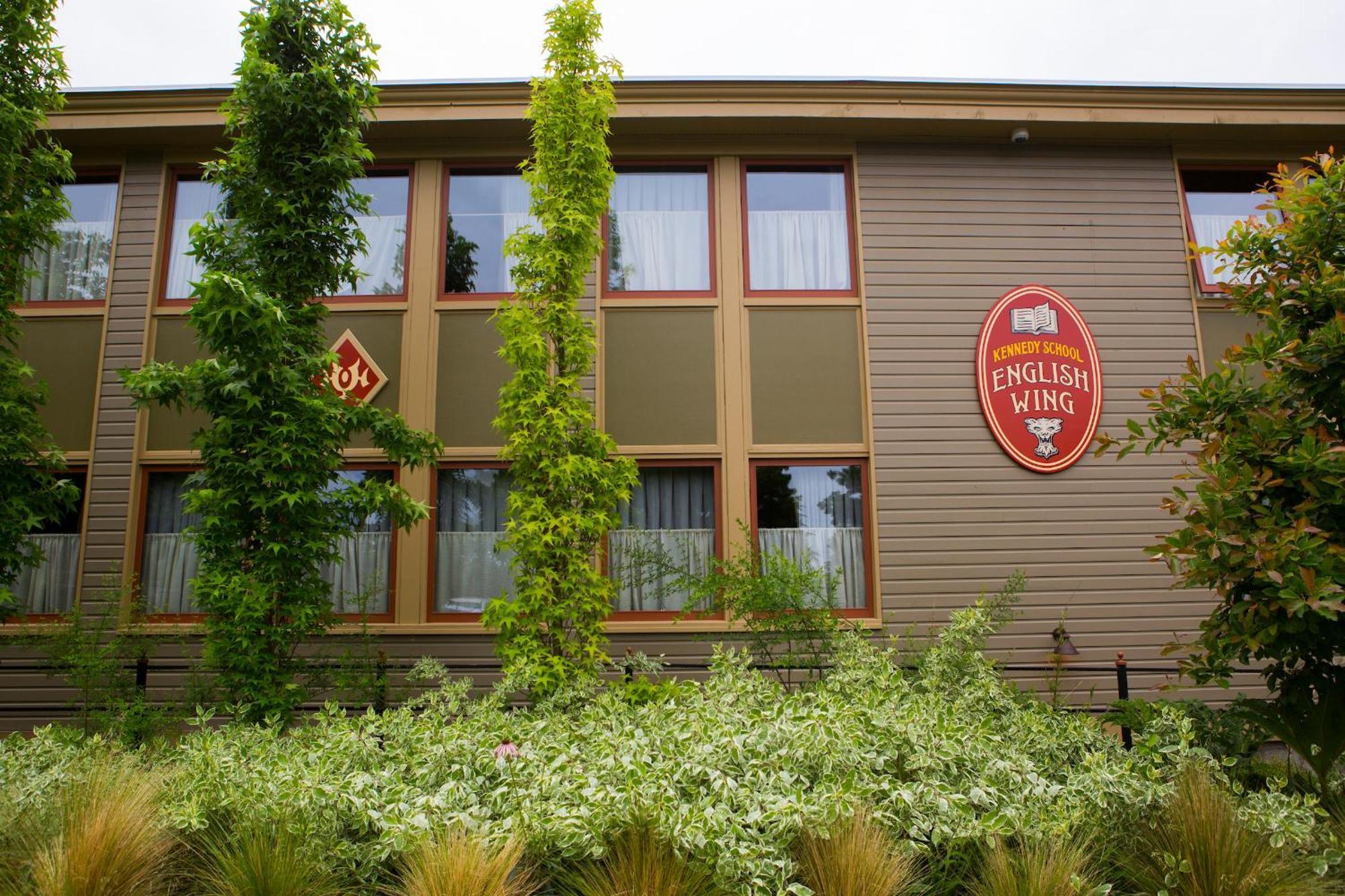 Mcmenamins Kennedy School Hotel Portland Luaran gambar