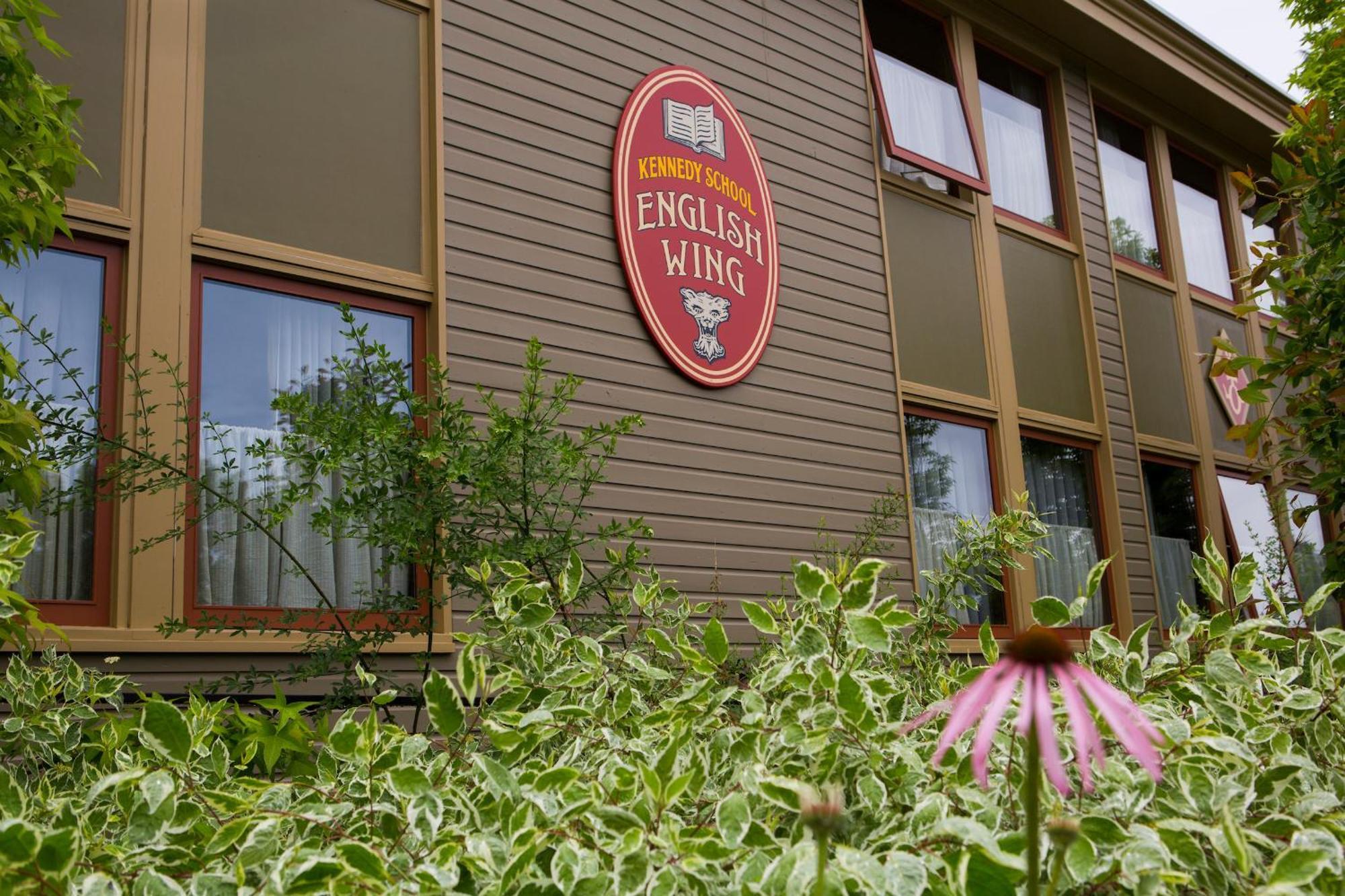 Mcmenamins Kennedy School Hotel Portland Luaran gambar