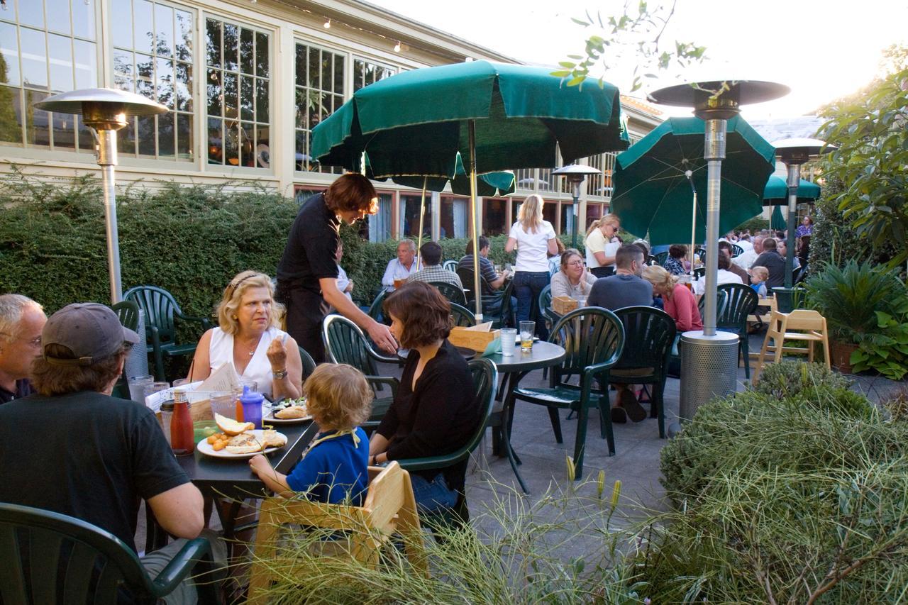 Mcmenamins Kennedy School Hotel Portland Luaran gambar