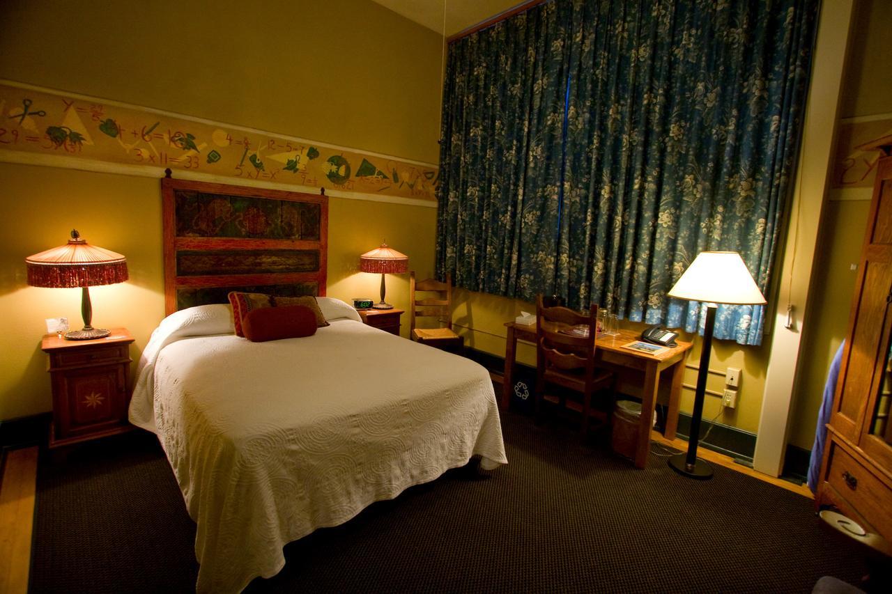 Mcmenamins Kennedy School Hotel Portland Luaran gambar